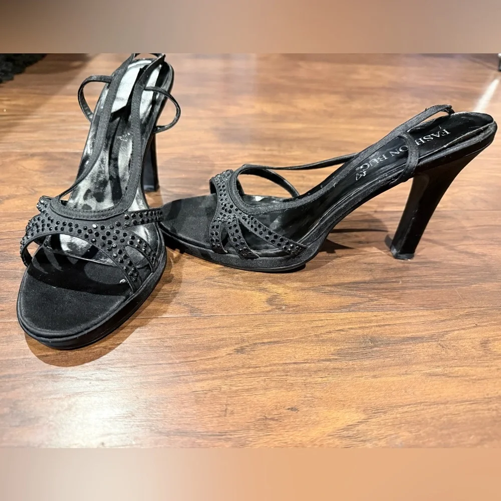 Black Strappy Crystal-Embellished Evening Sandals 8, 4 inch heels